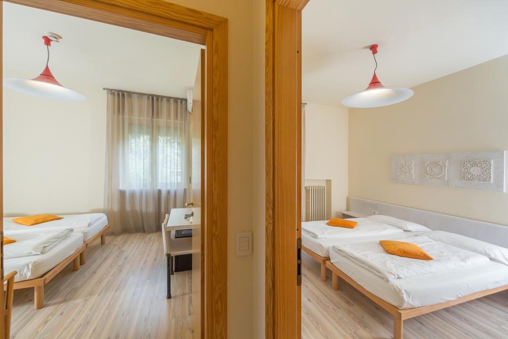 Club Hotel Olivi - Tennis Center Мальчезине Экстерьер фото
